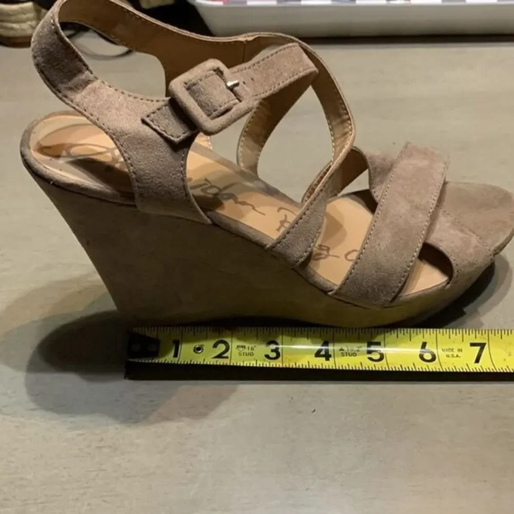 American Rag Wedge Sandals‎ Tan 6  Strappy Faux Suede Platform